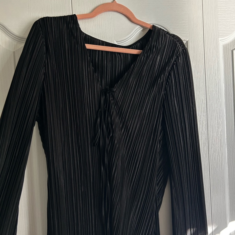 Elegant Black Pleated Dress